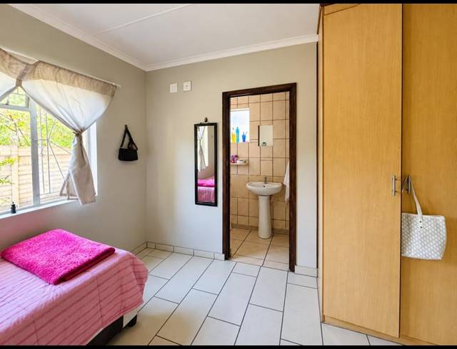 11 BEDROOM HOUSE FOR SALE IN BRANDWAG